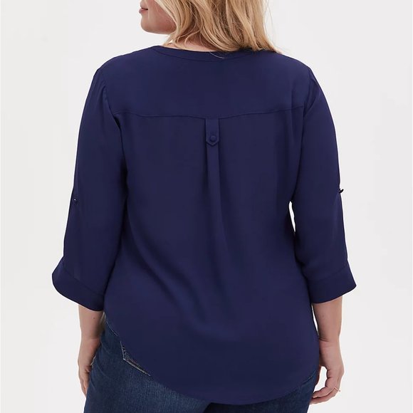 NWT Torrid Navy Georgette Blouse - 1X - Picture 2 of 8
